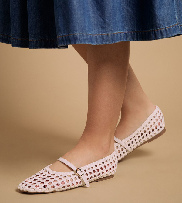 حذاء ماري جين جلد صناعي منسوج