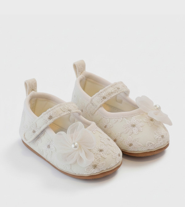 BLOSSOM Embroidered Floral Detail Mary Janes