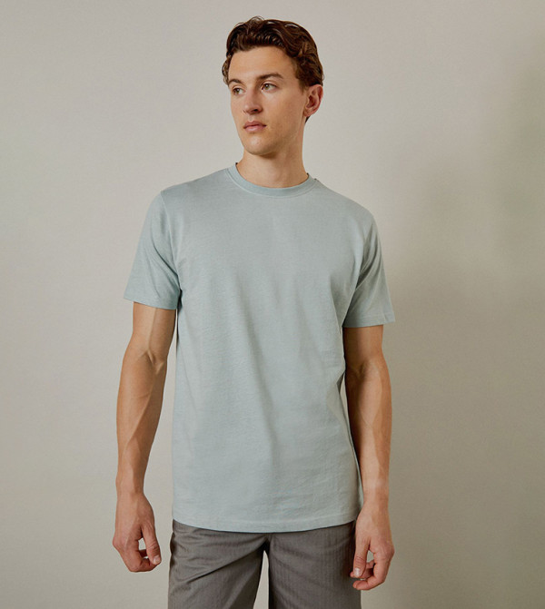 Solid Short Sleeves Crew Neck T-Shirt