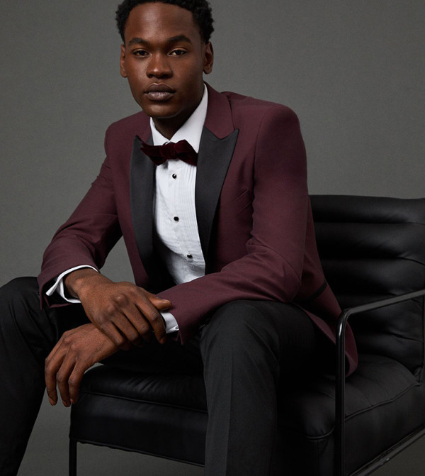 Peak Lapel Tailored Fit Blazer