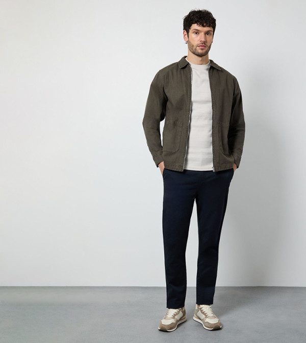 بنطلون تشينو ضيق جداً سادة