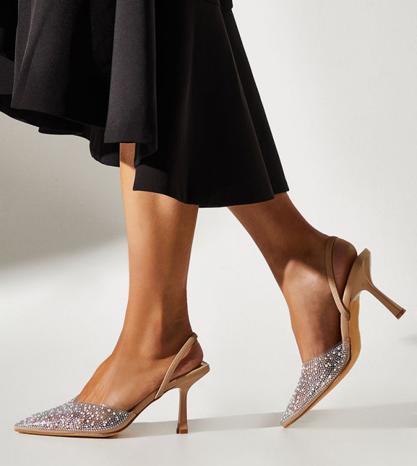 حذاء نسائي كعب عالي قصة واسعة مزخرف