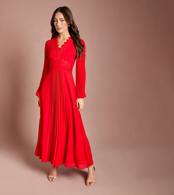 Pleat Detail Lace Trim Maxi Dress