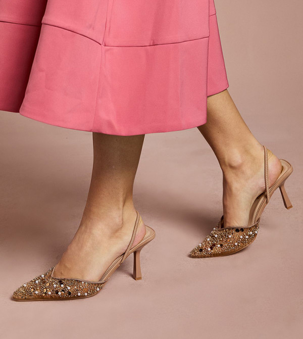 حذاء شبكي بحزام خلفي 