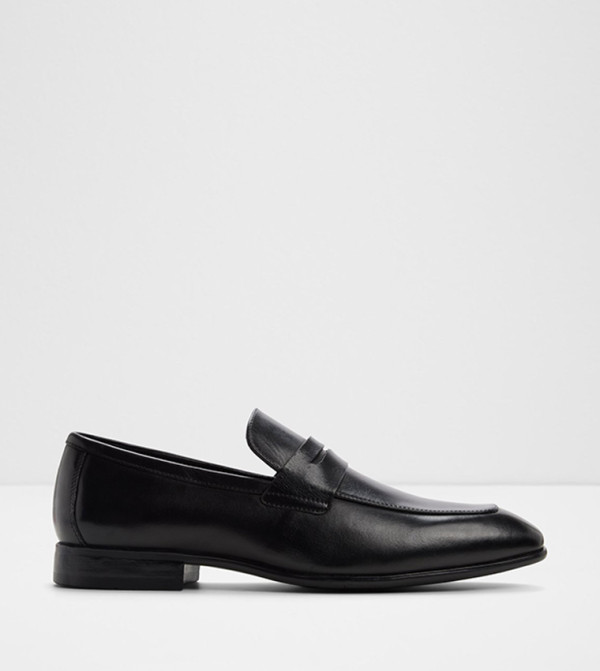 BEASON-IN Solid Metal Detail Loafers