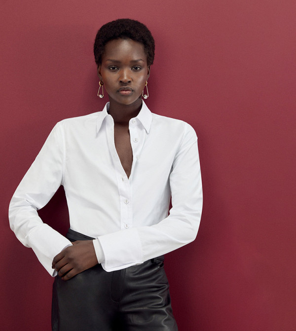 قميص منسوج بأزرار