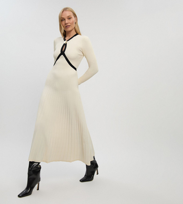 Ribbed Knit Trim Detail Full Skirt Midi Dress