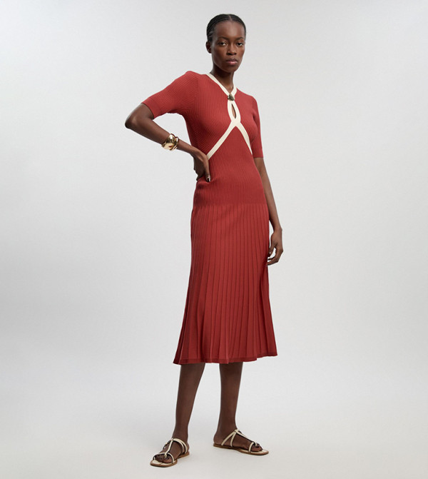Ribbed Knit Trim Detail Full Skirt Short Sleeves Midi Dress