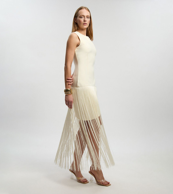 فستان محبوك ضيق بشرابات عند الحافة للمقاسات الصغيرة