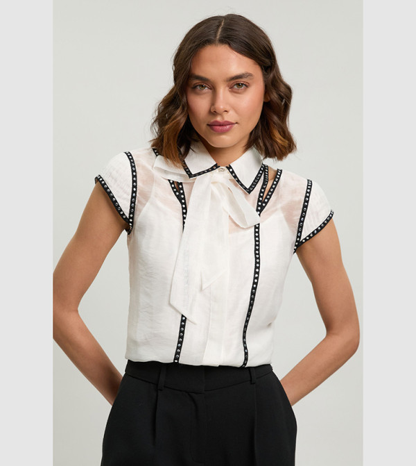 Studded Detail Short Sleeves Top