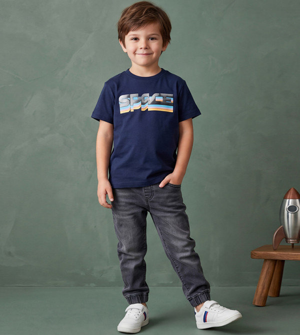 Embossed Short Sleeves T-Shirt