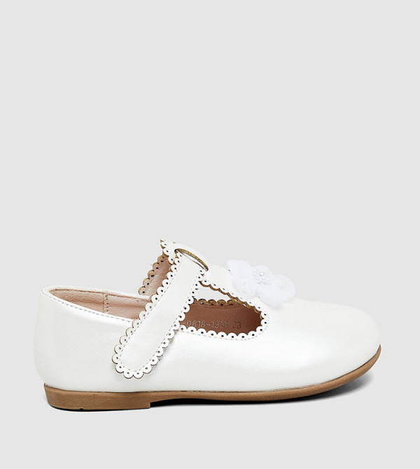 Appliqued Mary Jane Shoes