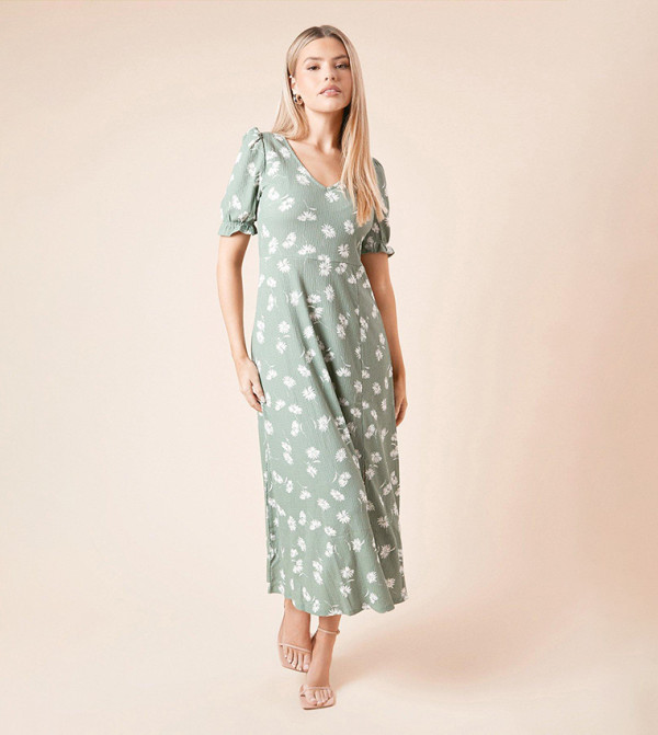 فستان ميدي وأكمام قصيرة وطبعة 