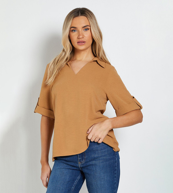 Textured Collared Short Sleeves Top