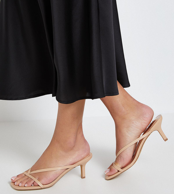 Willow Faux Leather Toe Post Kitten Heel Sandals