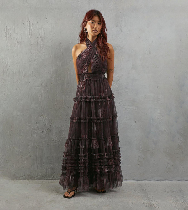 فستان ماكسي بطبقات تول بياقة هالتر بطبعة زهور