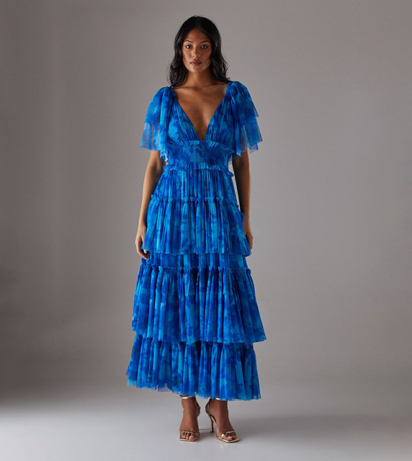 فستان ماكسي بطبقات ورقبة واسعة بطبعة زهور