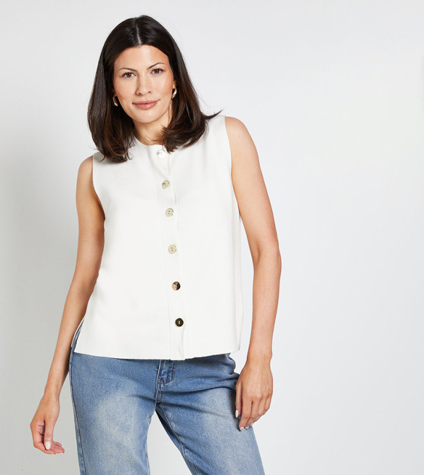 Button Detail Sleeveless Knitted Top