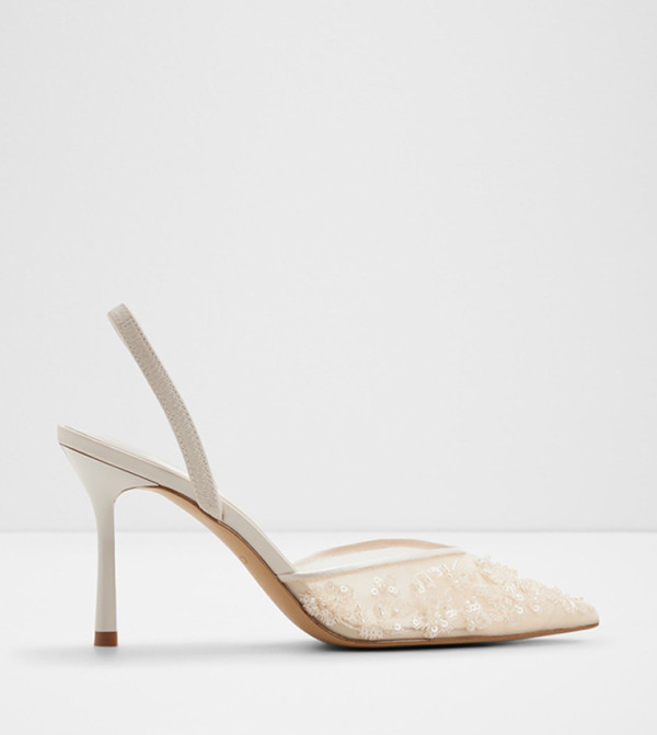 CAROLLINA Embroidered Pointed Toe Pumps