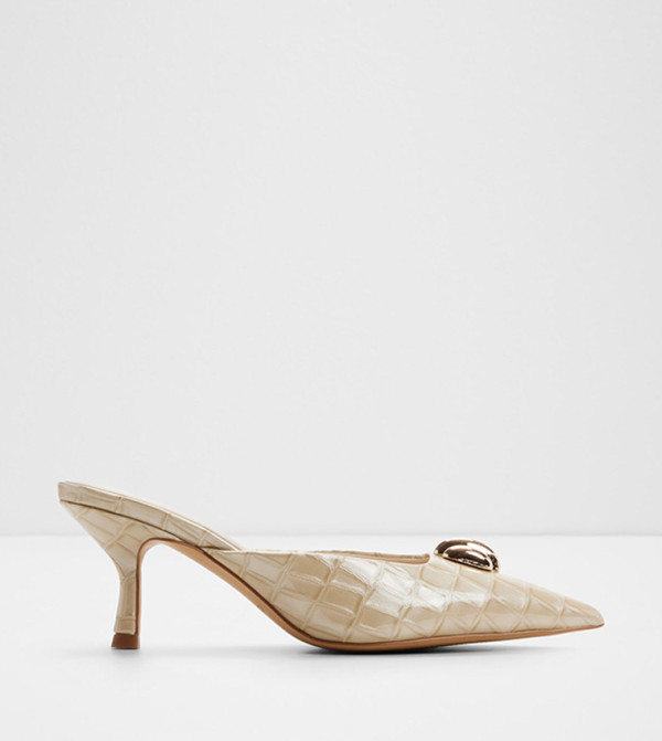 CARSYNN Metal Accent Pointed Toe Pumps