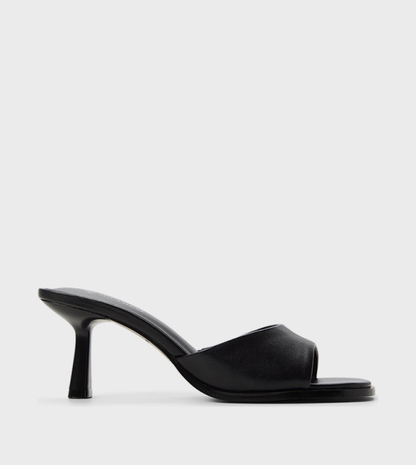 CASSIEE Textured Heeled Sandals