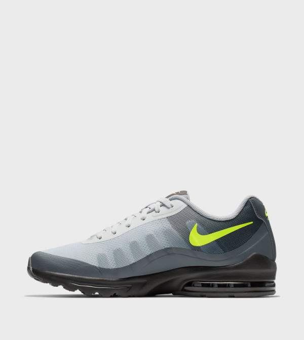 AIR MAX INVIGOR Running Shoes