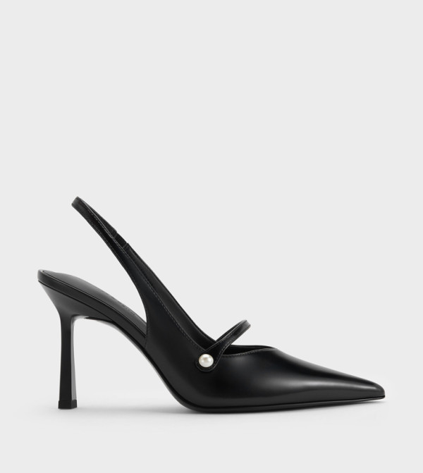 صندل بكعب مربع وحزام كاحل 