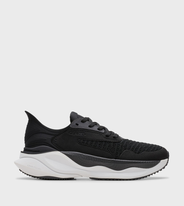 CLARKS PACE Runner Sneakers