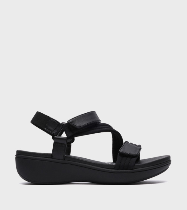 صندل كاجوال بمقدمة مفتوحة