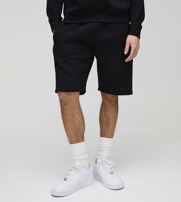 Loose Fit Mid Rise Basic Shorts