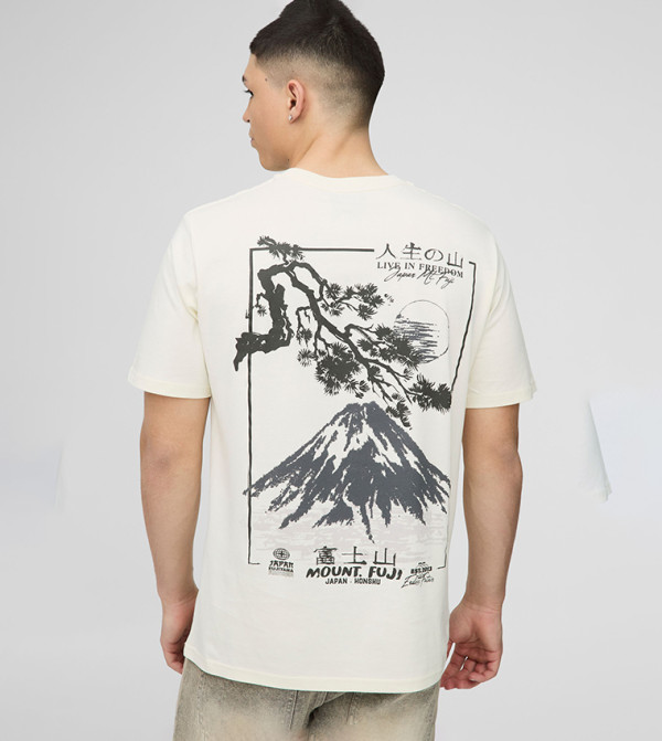 Mountain Print Short Sleeves T-Shirt