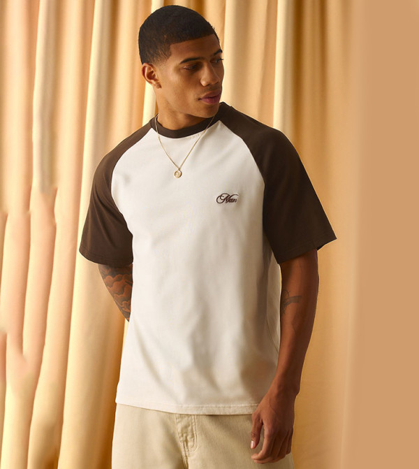 Regular Embroidered Raglan Sleeves T-Shirt