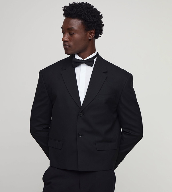 بليزر بظهر مفتوح وكم طويل