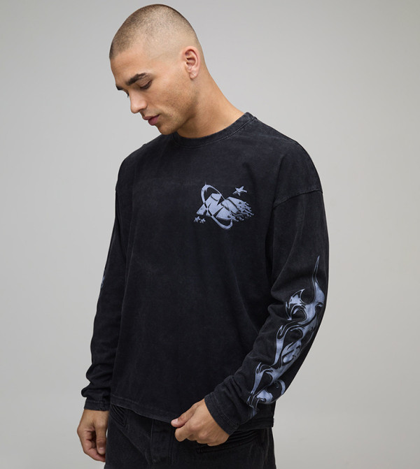 تيشيرت اوفرسايز بطبعة وكم طويل 