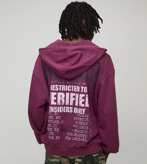 Exclusive Slogan Gothic Raw Hem Printed Hoodie