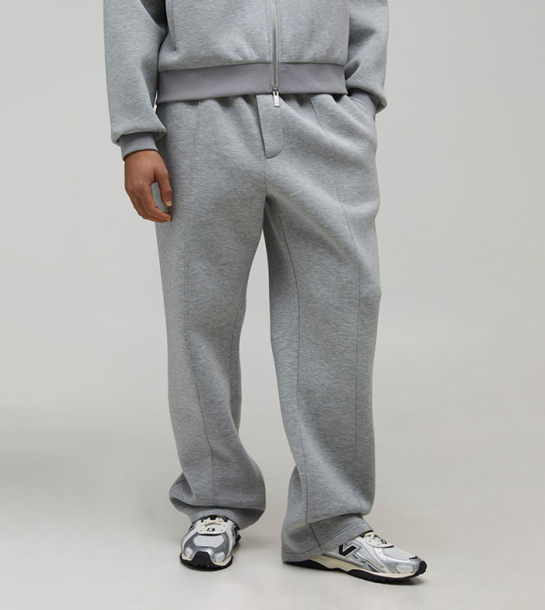 بنطلون رياضي سكوبا بقصة مستقيمة بكسرة أمامية