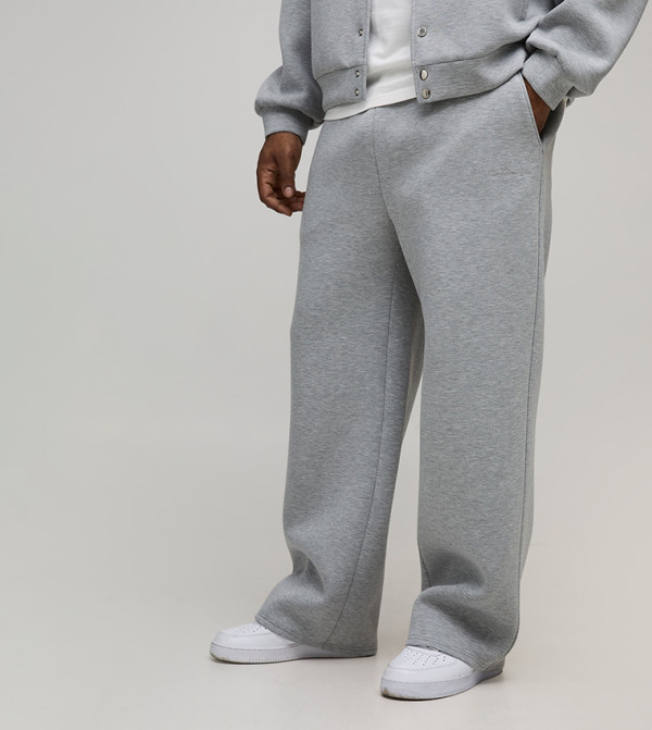 بنطلون سكوبا مريح للمقاسات الكبيرة والطويلة