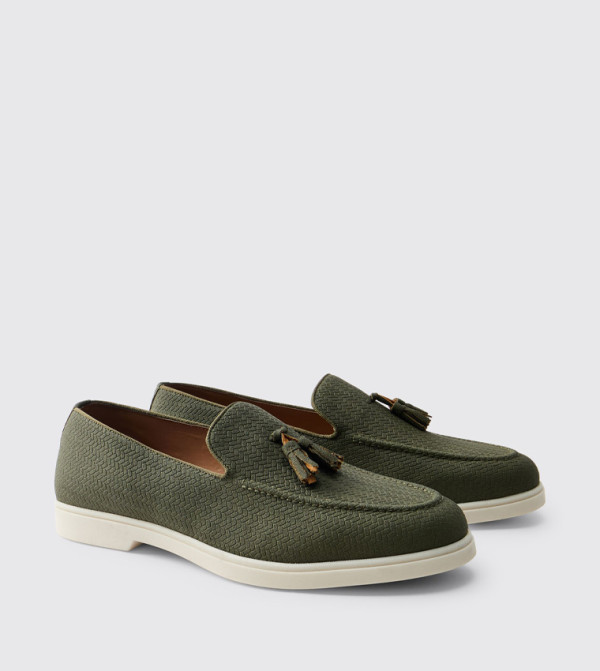 Textured Tassel PU Loafers