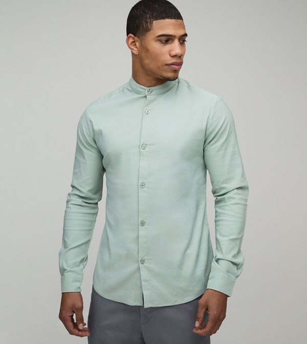 قميص قطن بقصة ضيقة 