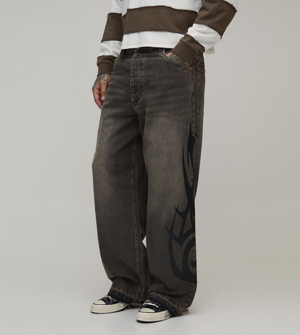 جينز واسع جدا مغسول وطبعة للمقاسات الطويلة