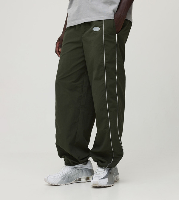 Elastic Front Binding Toggle Hem Nylon Trousers