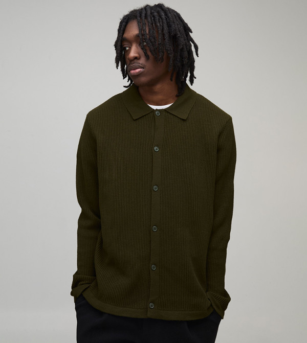 Long Sleeves Collared Knitted Shirt