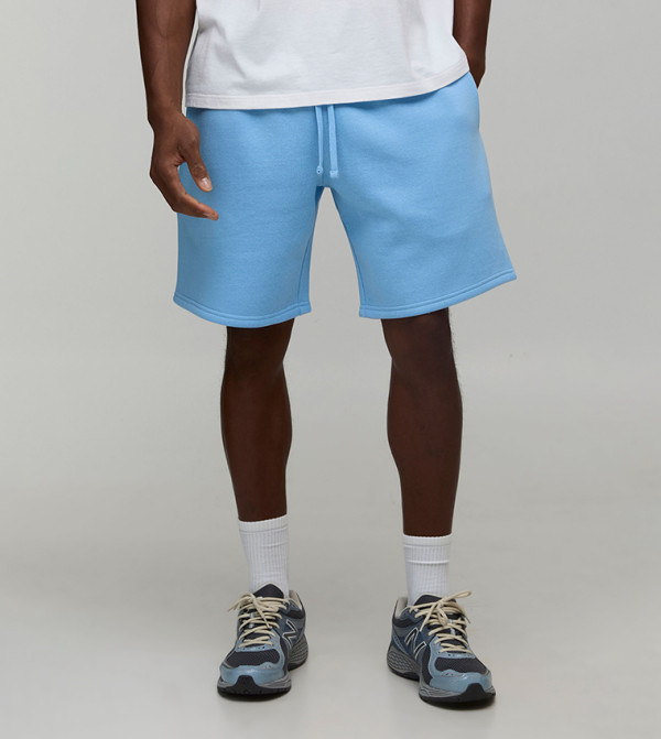 شورت بقصة مريحة برباط على الخصر