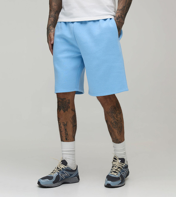 شورت بقصة مريحة برباط على الخصر للمقاسات الطويلة