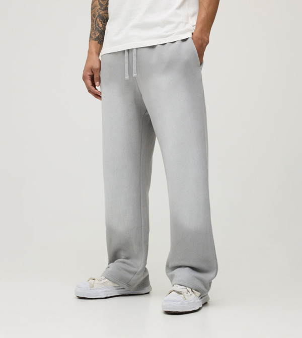 Spray Wash Straight Fit Sweatpants