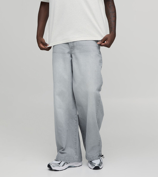 Washed Mid Rise Parachute Fit Jeans