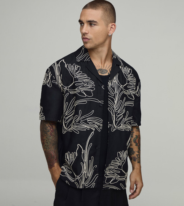 Embroidered Short Sleeves Oversized Shirt