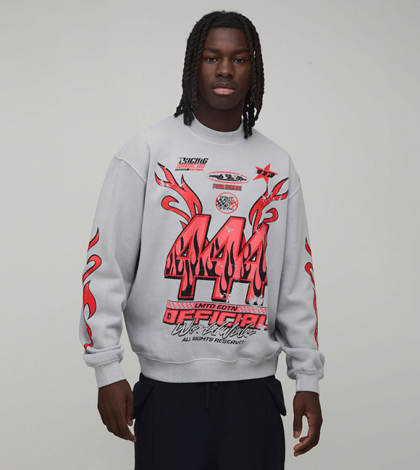 سويتشيرت اوفرسايز بقبة عالية