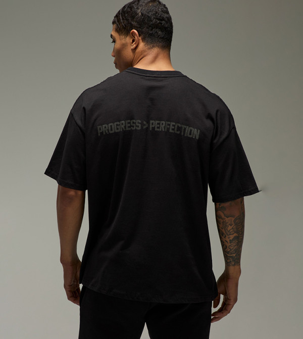 جاكيت محبوك ضيق بكشكش