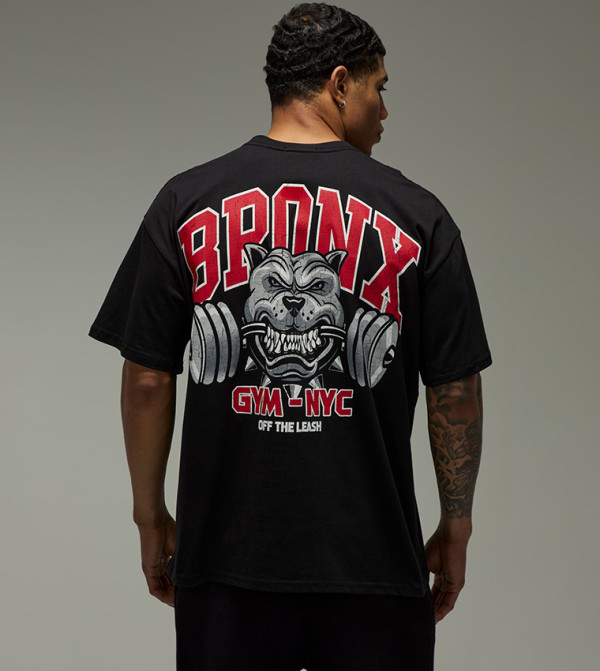 تيشيرت اوفرسايز بطبعة 